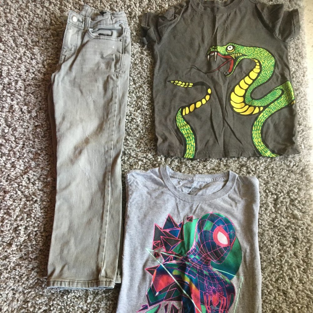 3 PIECE BOYS CLOTHES BUNDLE